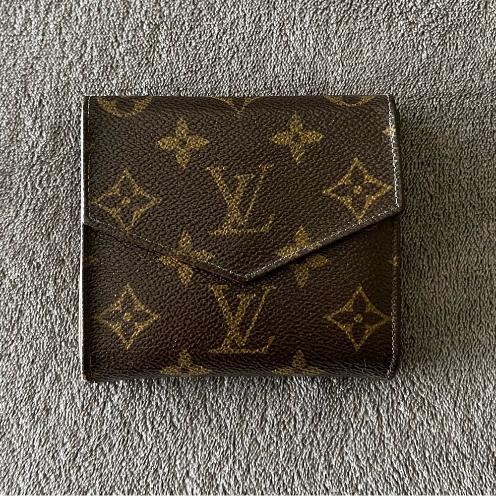 Authentic Vintage Louis Vuitton Monogram Trifold Wallet